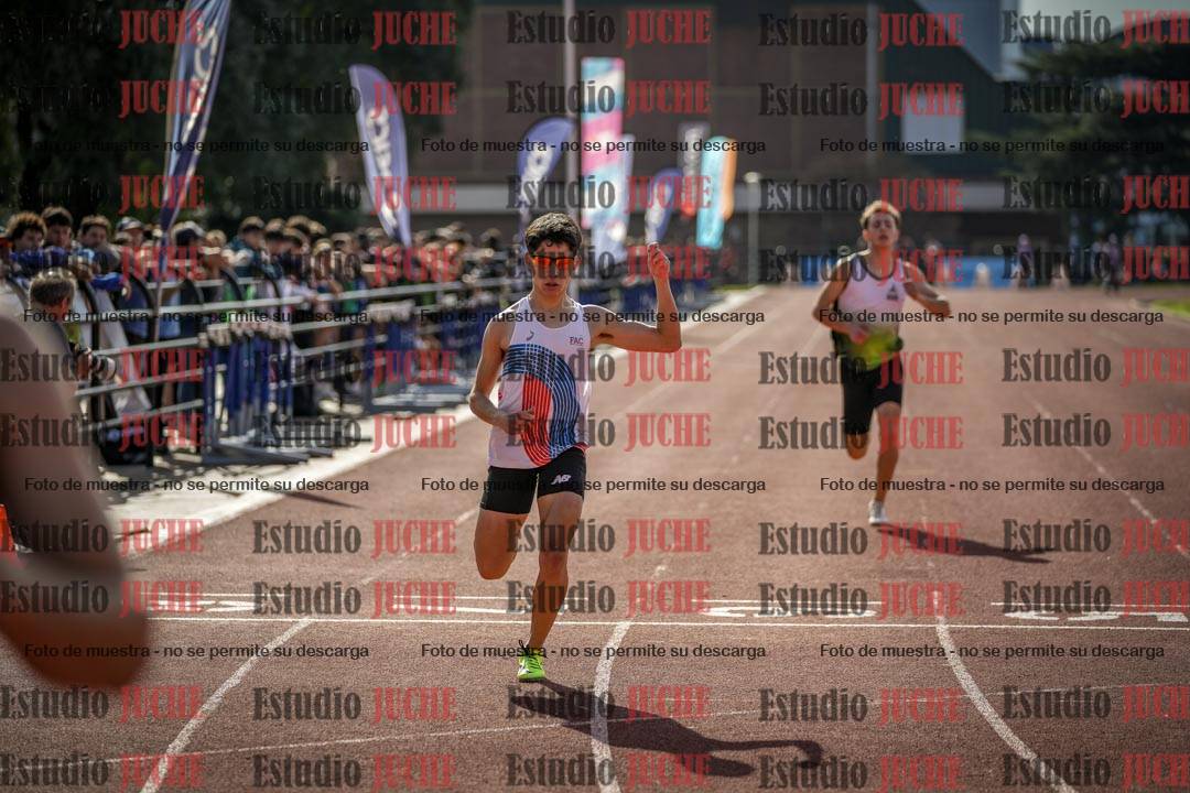 Fotos de los 400 m llanos de varones