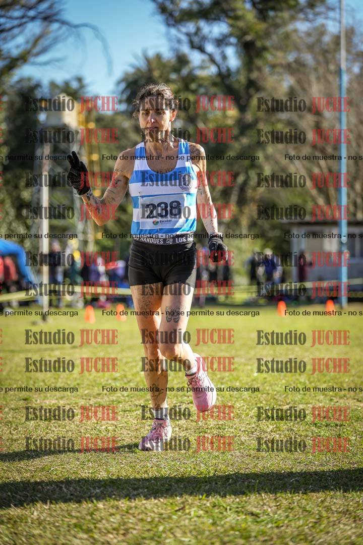 Fotos de la llegada del cross de 6000 m