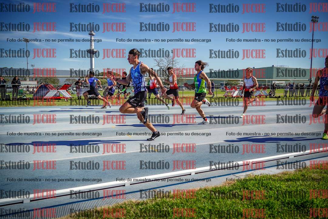 Fotos de los 100 m llanos de varones
