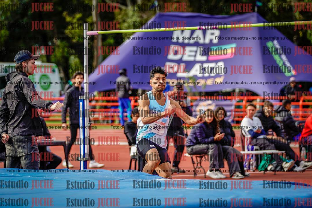 Fotos del salto en alto de varones - FINAL