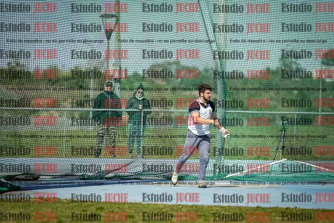 Fotos del lanzamiento de martillo de varones