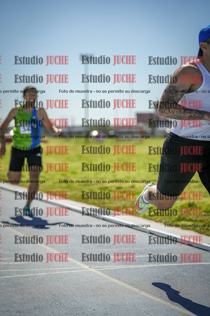 Fotos de los 800 m llanos de varones