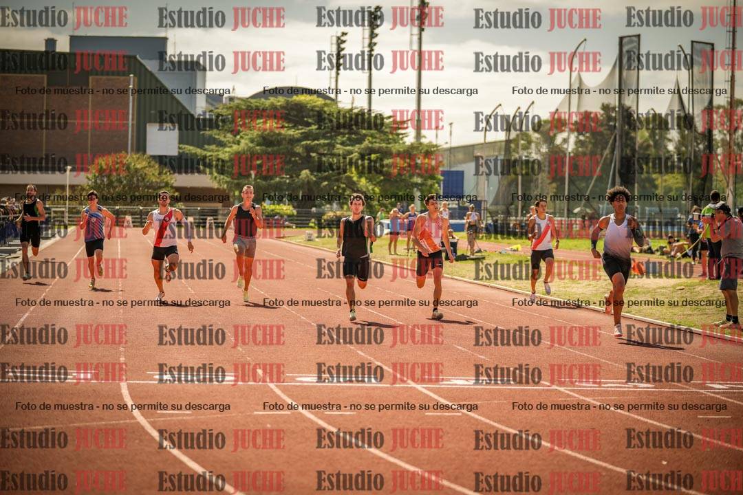 Fotos de los 400 m llanos de varones