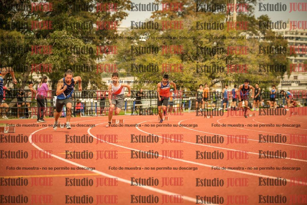 Fotos de los 200 m llanos de varones