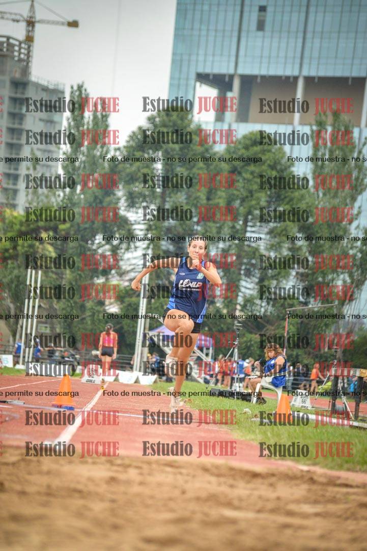 Fotos del salto triple - tabla de 8 y 10