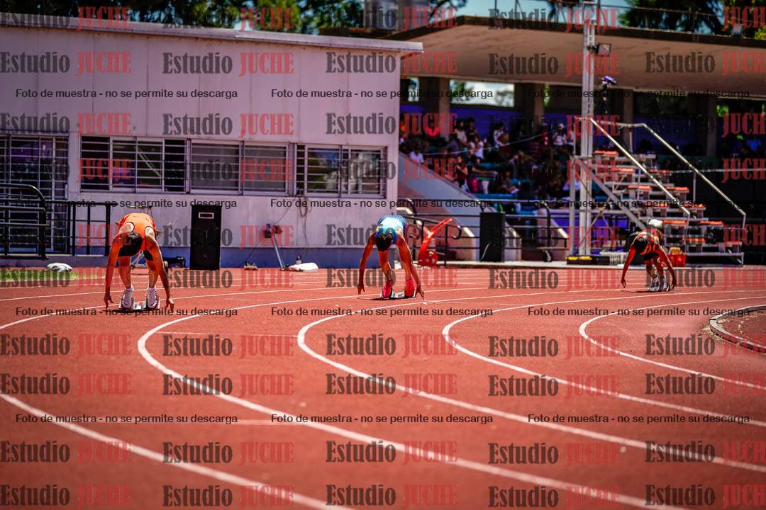 Fotos de los 400 m con vallas de varones