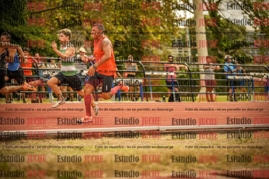 Fotos de los 100 m llanos de varones