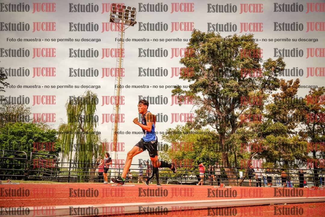 Fotos de los 200 m llanos de varones