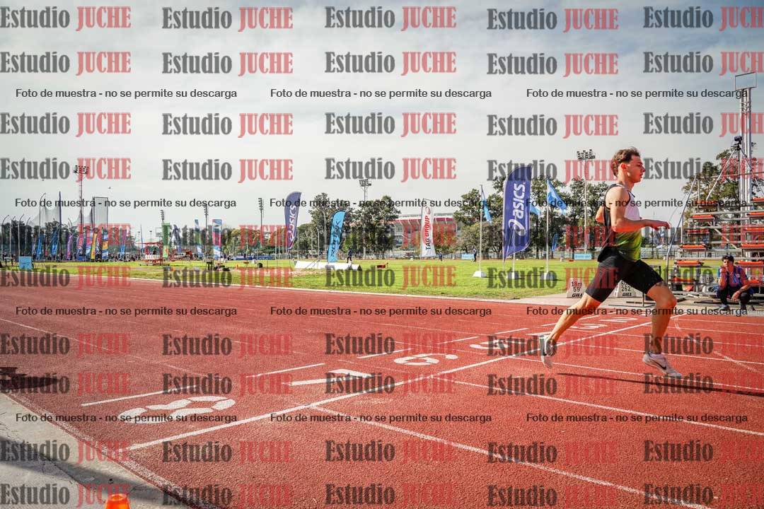 Fotos de los 400 m llanos de varones
