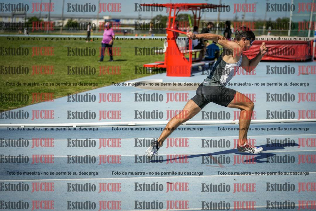 Fotos de los 400 m llanos de varones