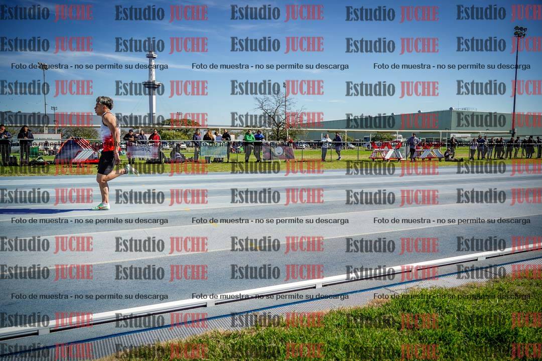Fotos de los 100 m llanos de varones