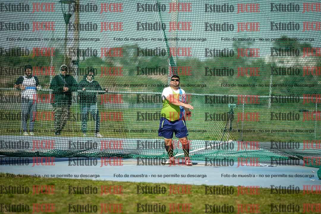 Fotos del lanzamiento de martillo de varones
