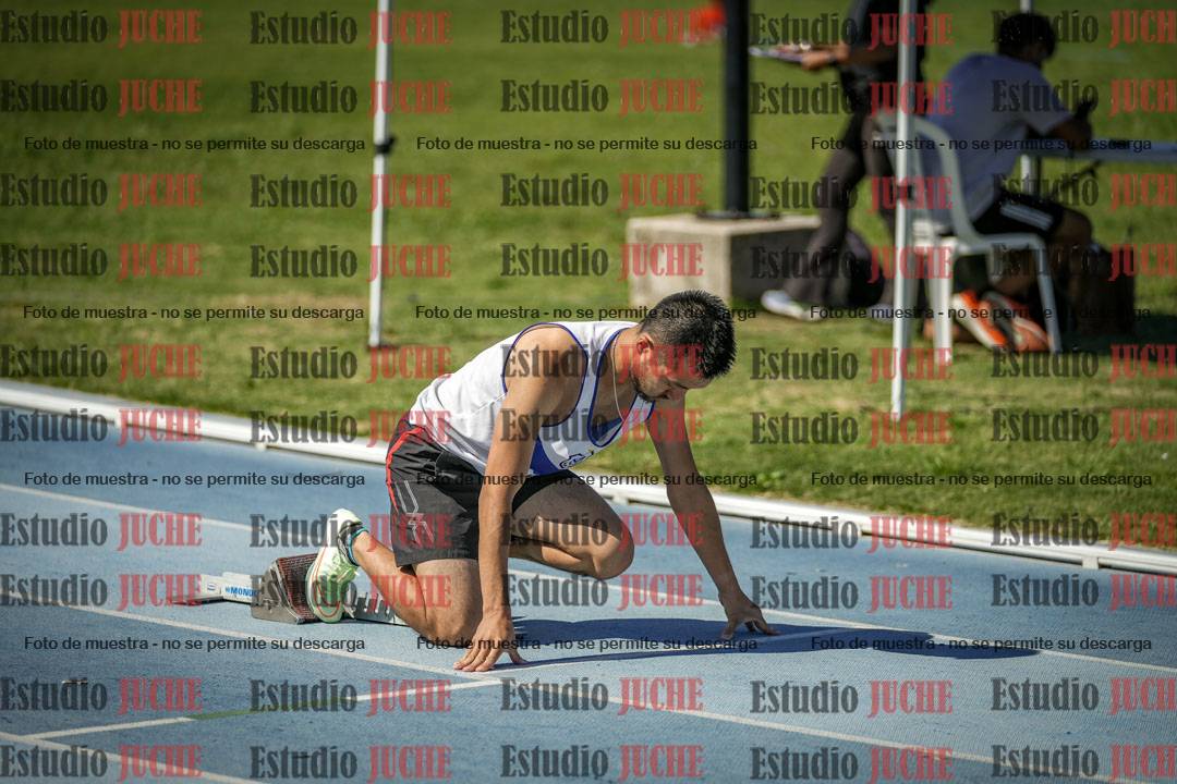 Fotos de los 400 m llanos de varones