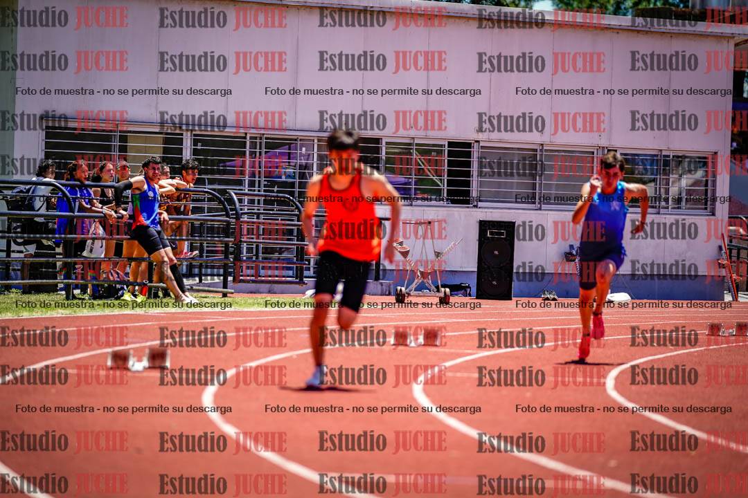 Fotos de los 400 m con vallas de varones