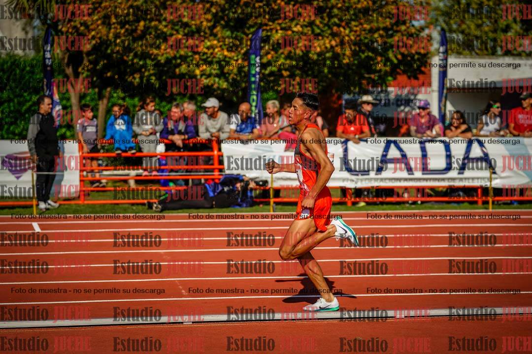 Fotos de los 1500 m llanos de varones