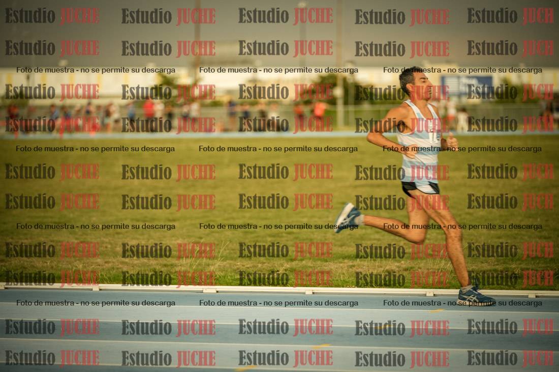 Fotos de los 1000 m llanos de varones