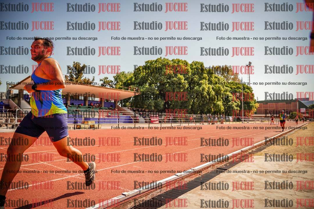 Fotos de los 3000 m llanos de varones