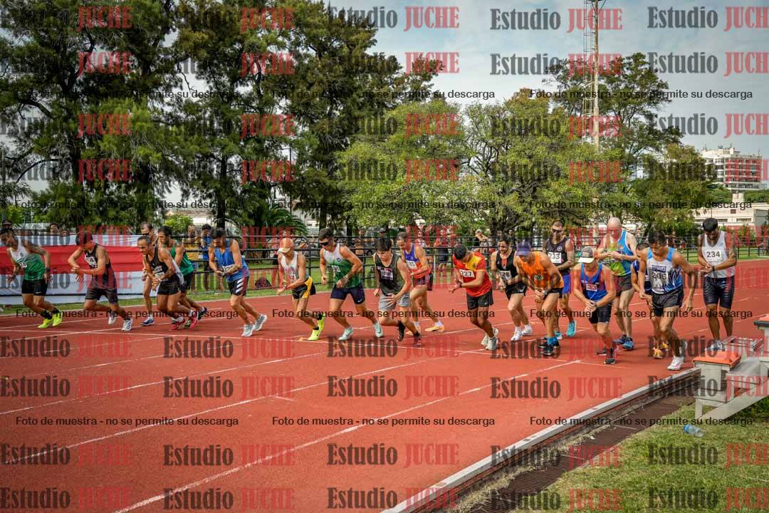 Fotos de los 3000 m llanos de varones