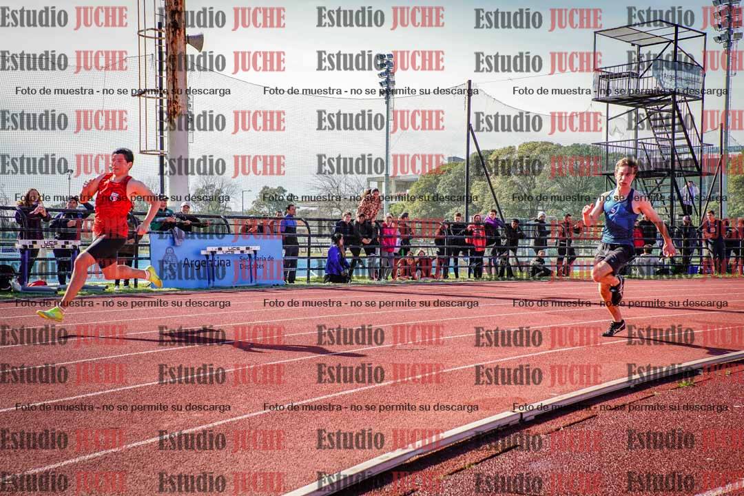 Fotos de los 200 m llanos de varones