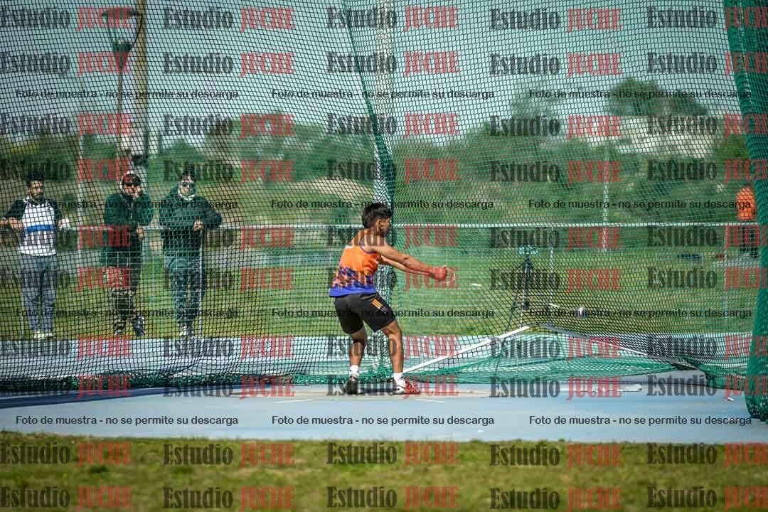 Fotos del lanzamiento de martillo de varones