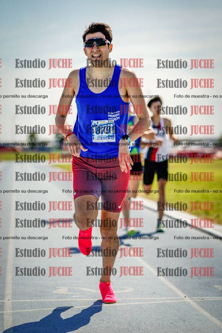 Fotos de los 800 m llanos de varones