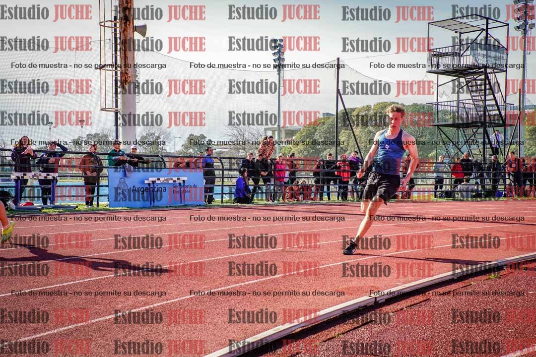 Fotos de los 200 m llanos de varones