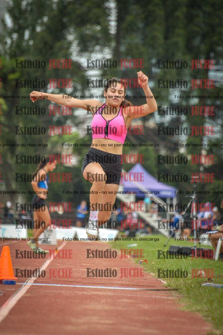 Fotos del salto triple - tabla de 8 y 10