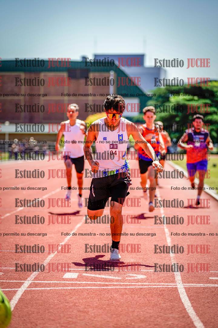 Fotos de los 800 m llanos de varones