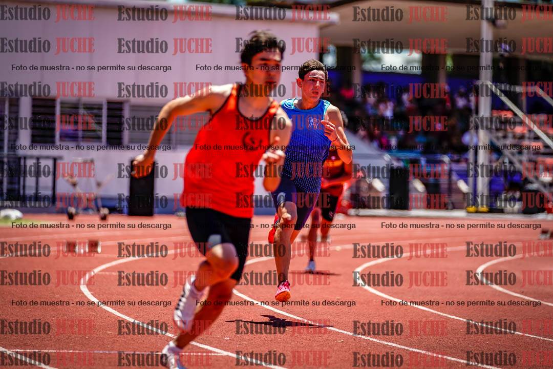 Fotos de los 400 m con vallas de varones