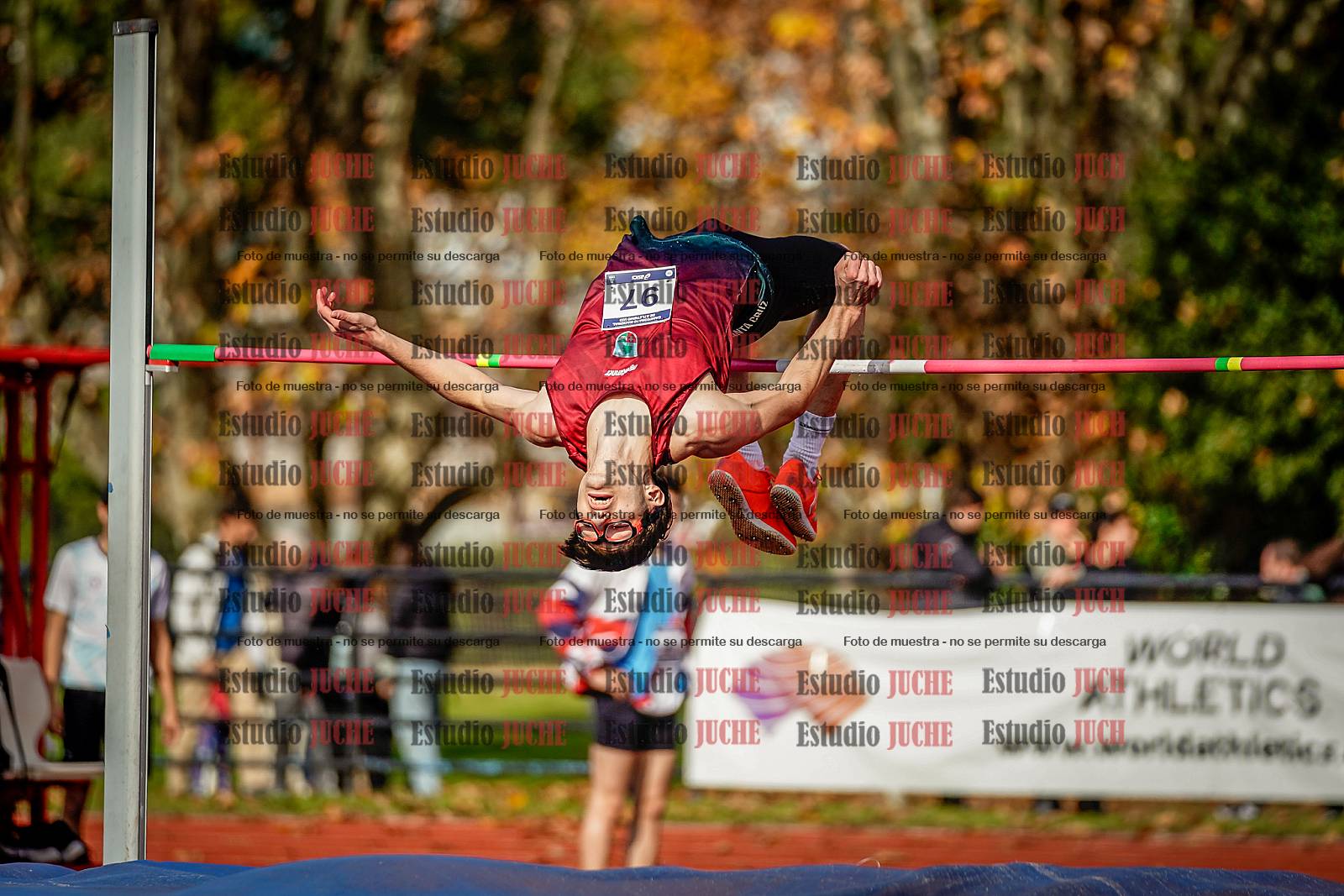 Fotos del salto en alto de varones