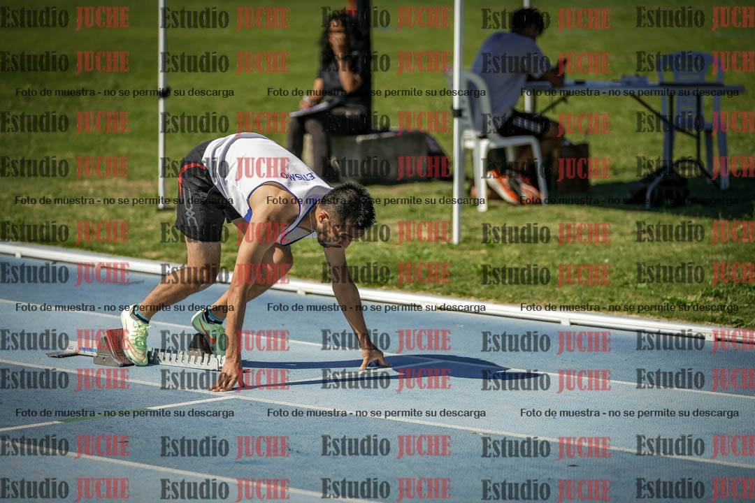 Fotos de los 400 m llanos de varones