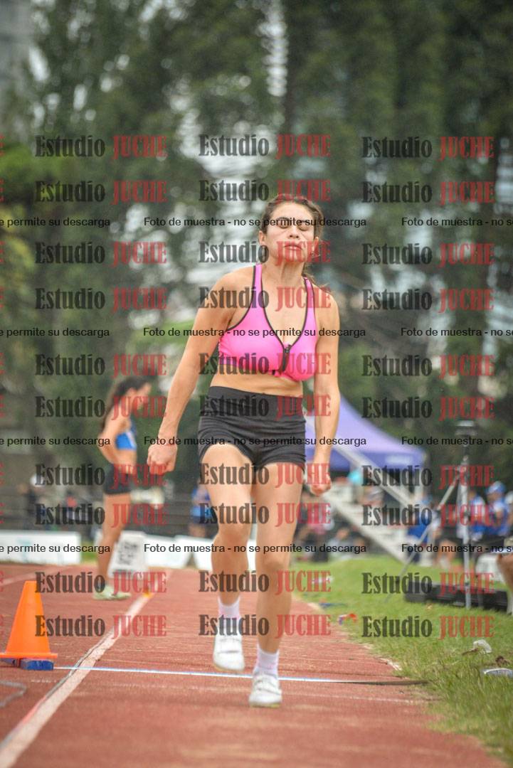 Fotos del salto triple - tabla de 8 y 10