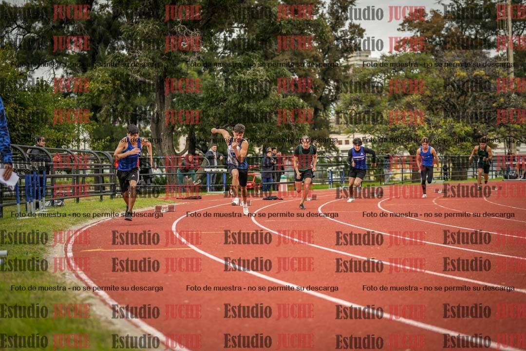 Fotos de los 200 m llanos de varones