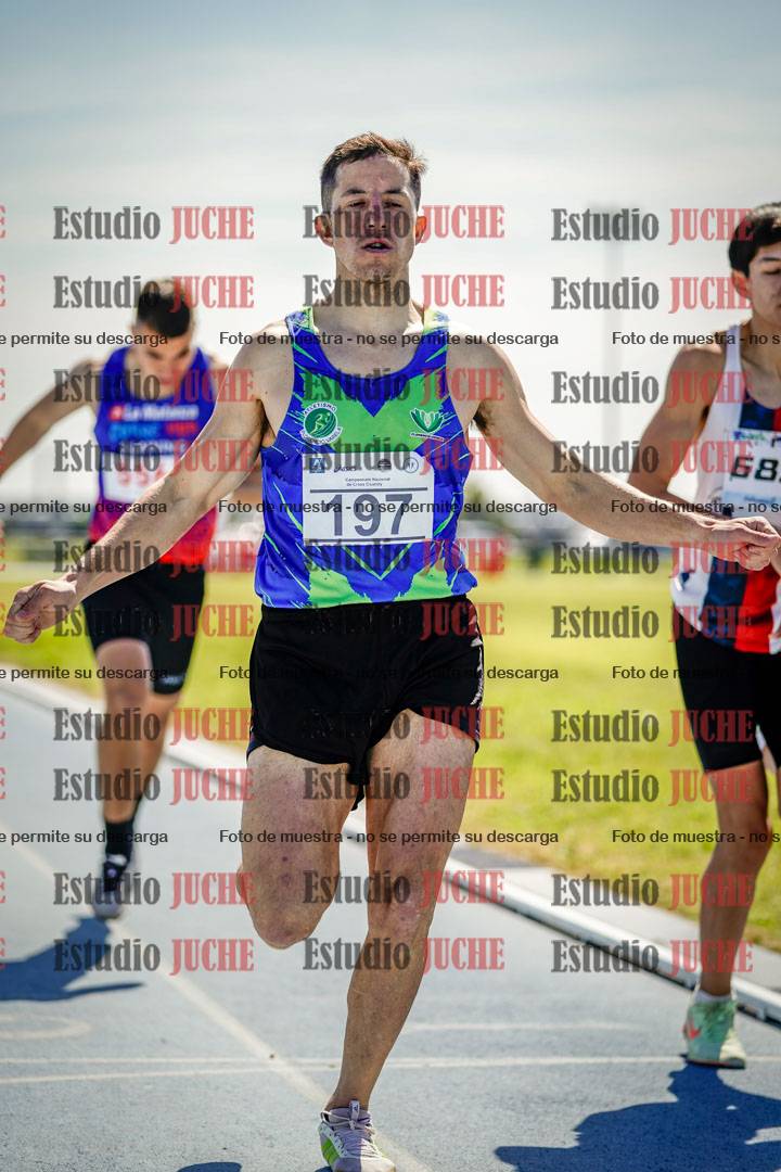Fotos de los 800 m llanos de varones