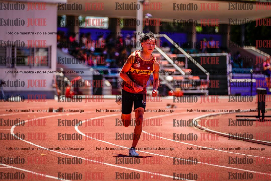 Fotos de los 400 m con vallas de varones