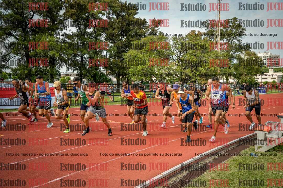 Fotos de los 3000 m llanos de varones