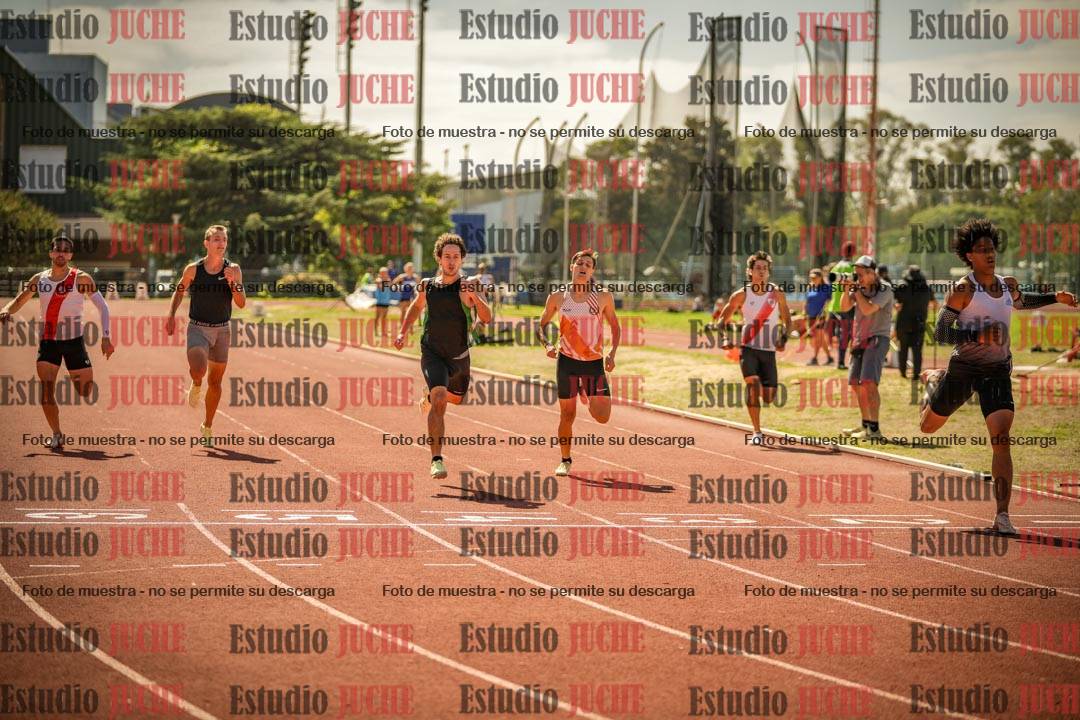 Fotos de los 400 m llanos de varones