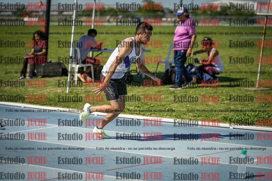 Fotos de los 400 m llanos de varones