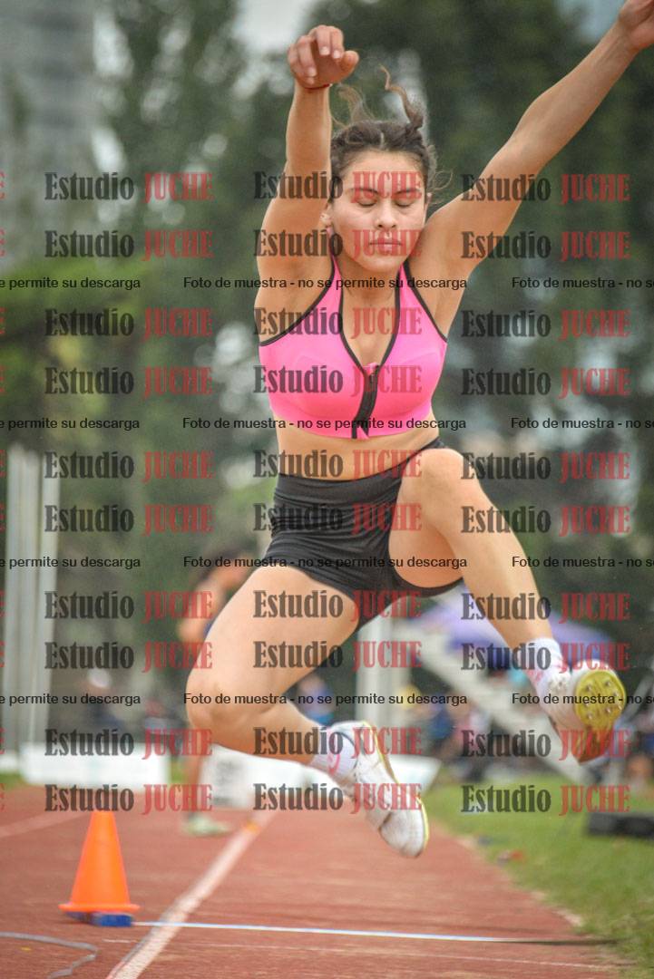 Fotos del salto triple - tabla de 8 y 10