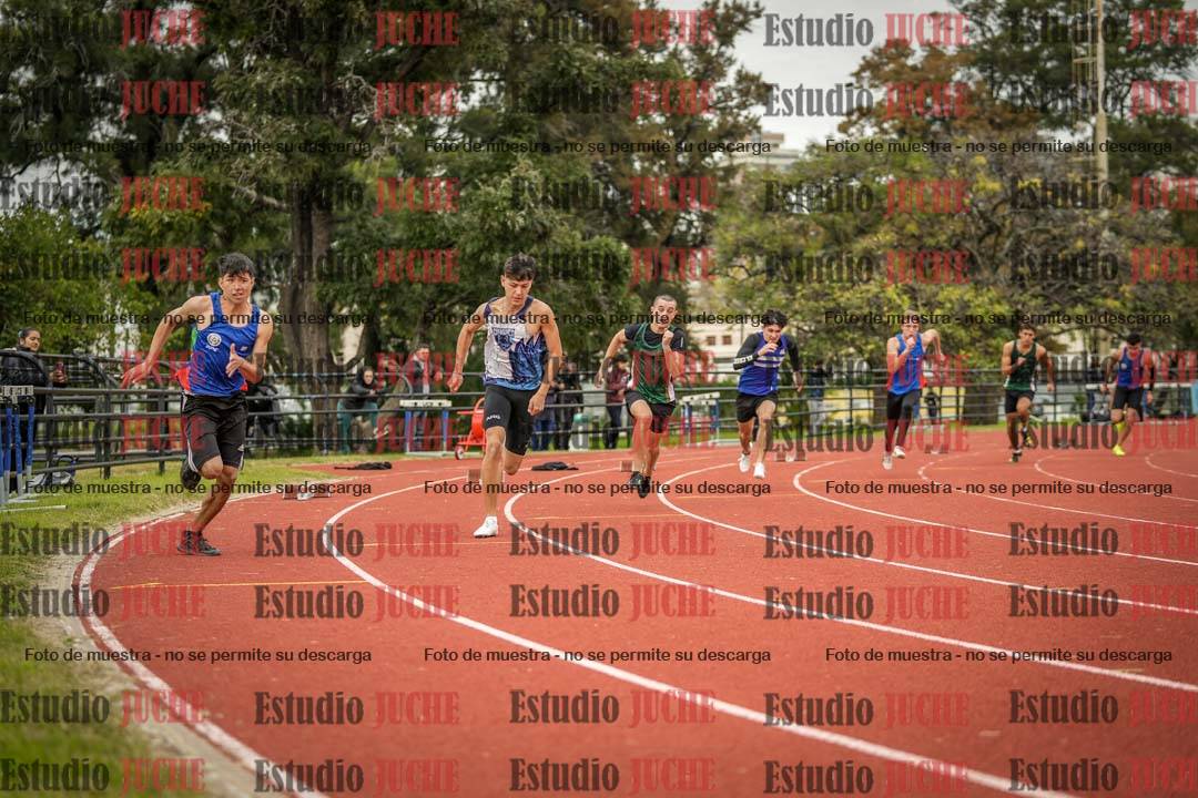 Fotos de los 200 m llanos de varones