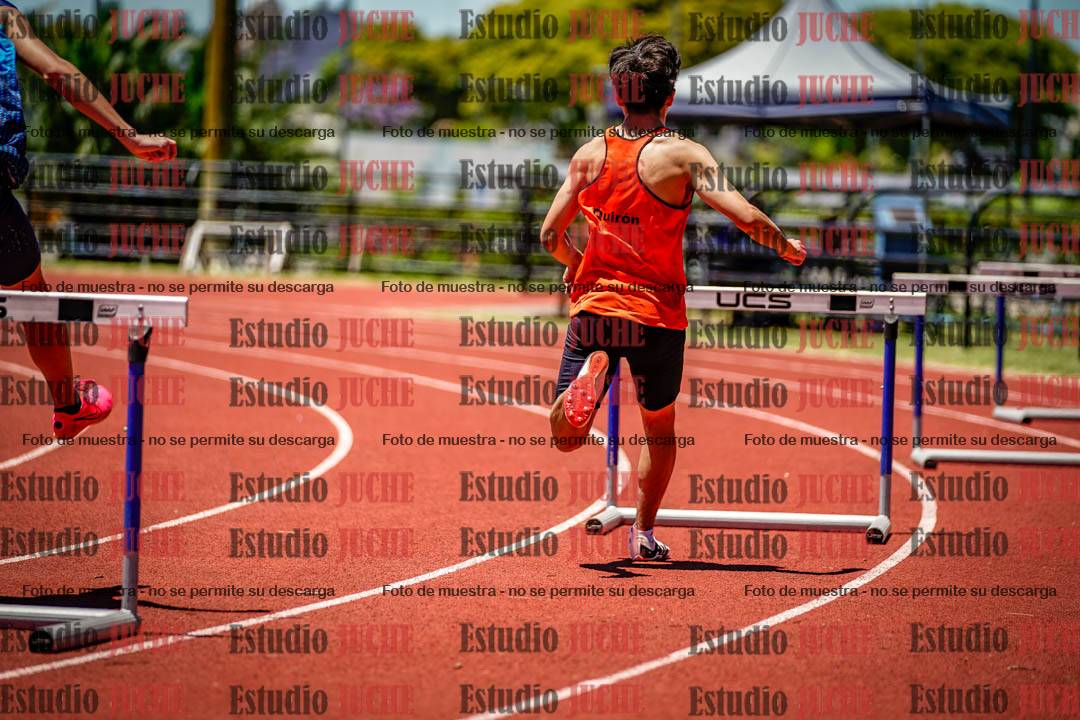 Fotos de los 400 m con vallas de varones