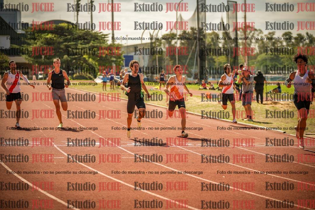 Fotos de los 400 m llanos de varones