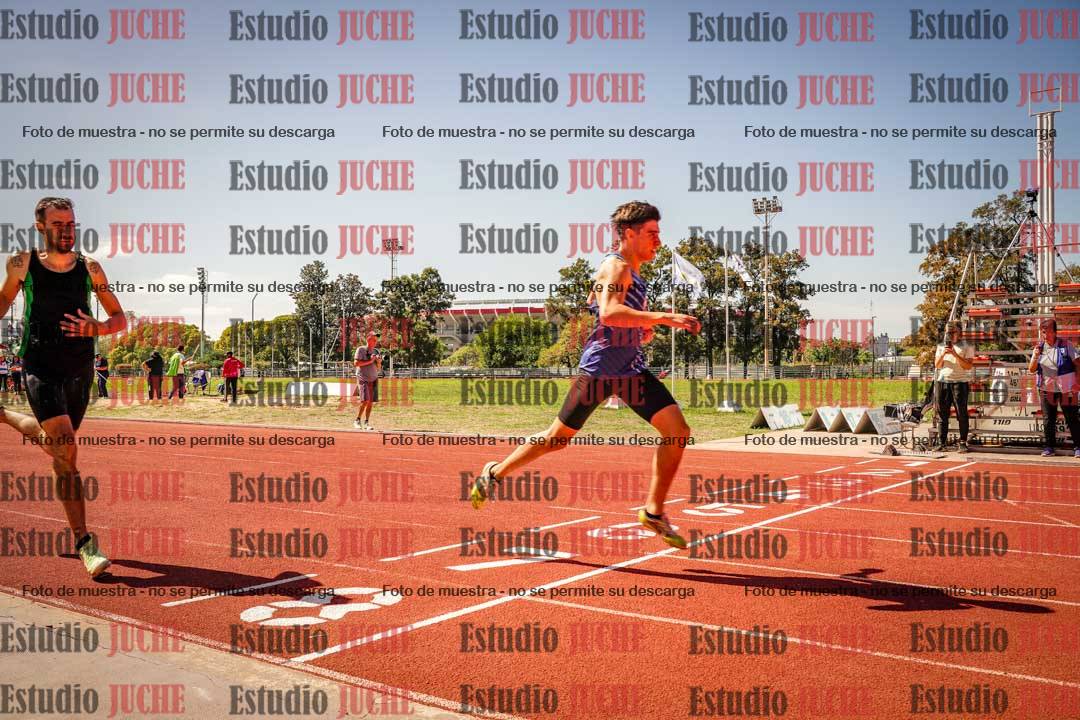 Fotos de los 400 m llanos de varones