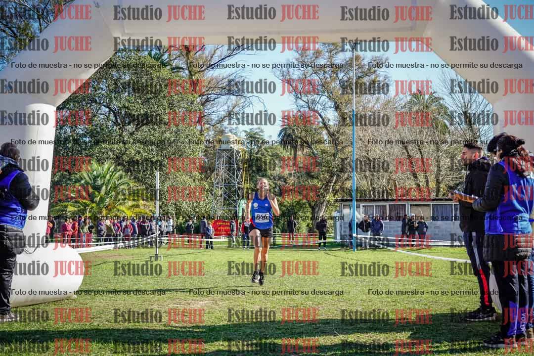 Fotos de la llegada del cross de 3000 m