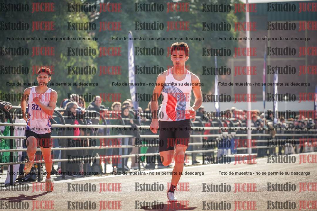 Fotos de los 200 m llanos de varones