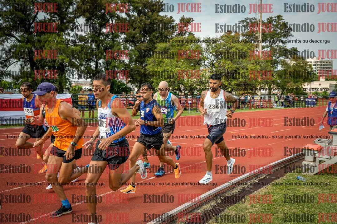 Fotos de los 3000 m llanos de varones