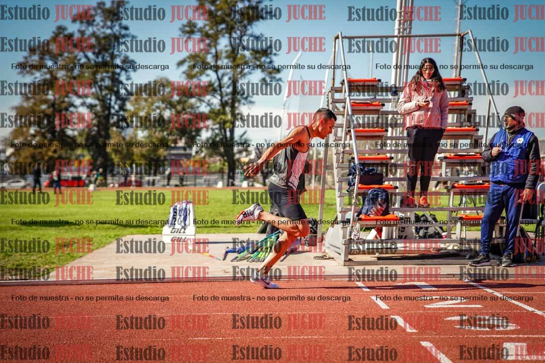 Fotos de los 800 m llanos de varones