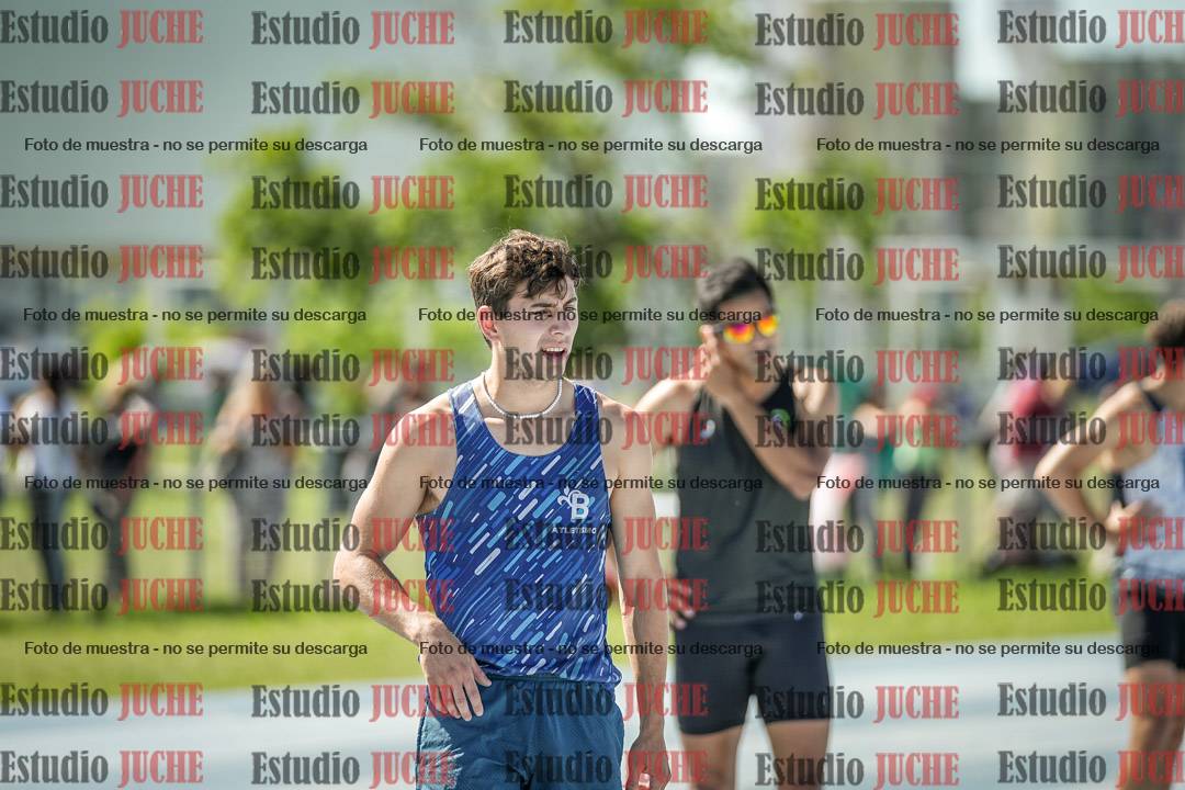 Fotos de los 400 m llanos de varones