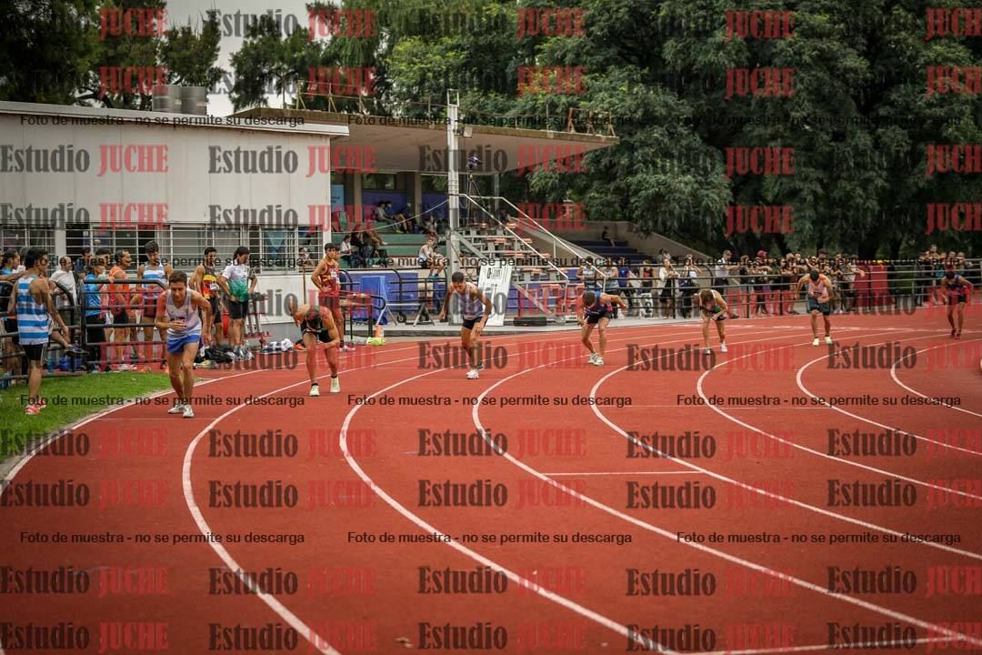 Fotos de los 800 m llanos de varones