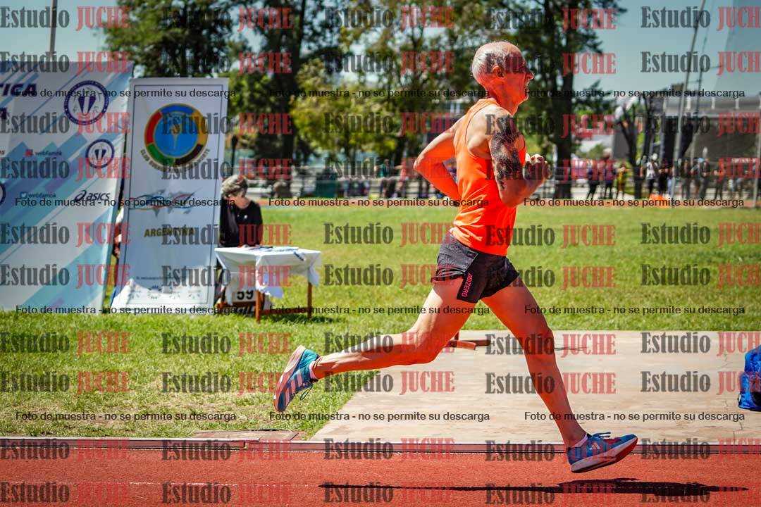 Fotos de los 800 m llanos de varones